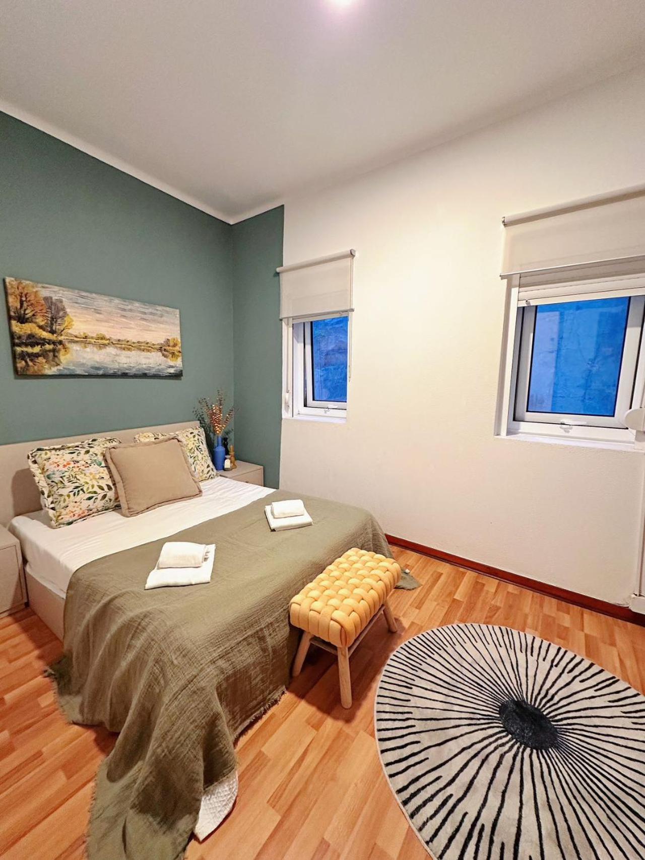ホテル Downtown A Whole House Duplex Designed For Remote Work And Near Metro Lapa ポルト エクステリア 写真